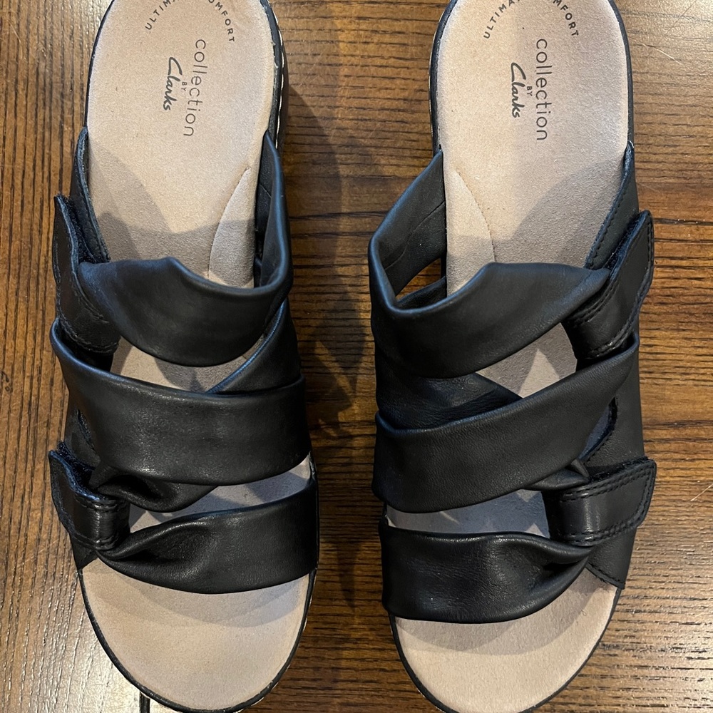 SOLD- Clarks Wedges Women’s Size 8.5